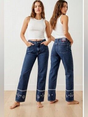 NWOT David Brandon Vintage High Rise Embroidered Heart Jeans 31